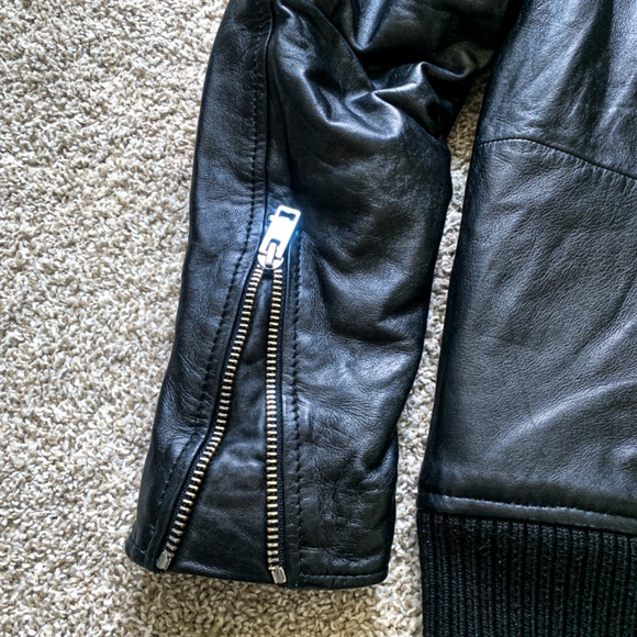 100% DIESEL ORIGINAL MENS MEDIUM - Picture 11 of 16